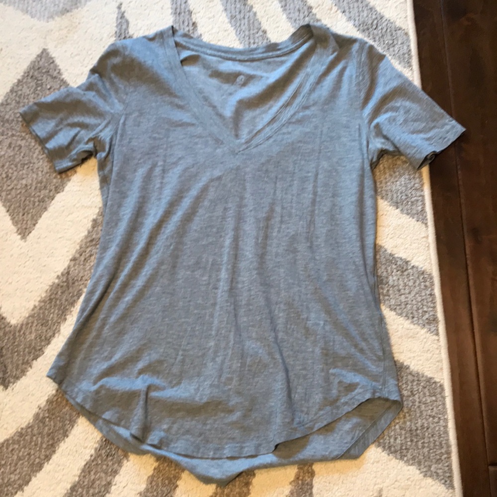 Lululemon grey v-neck T-shirt